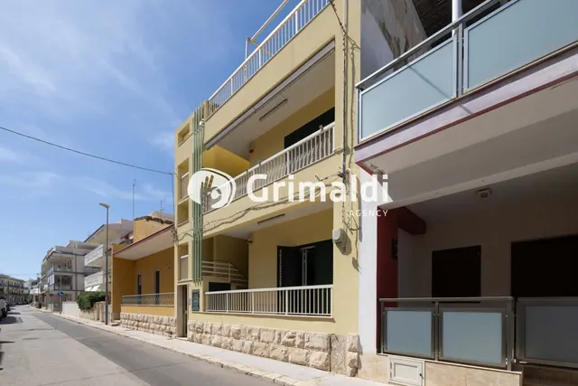 Apartment with verandas in Marina di Ragusa · Photo 4